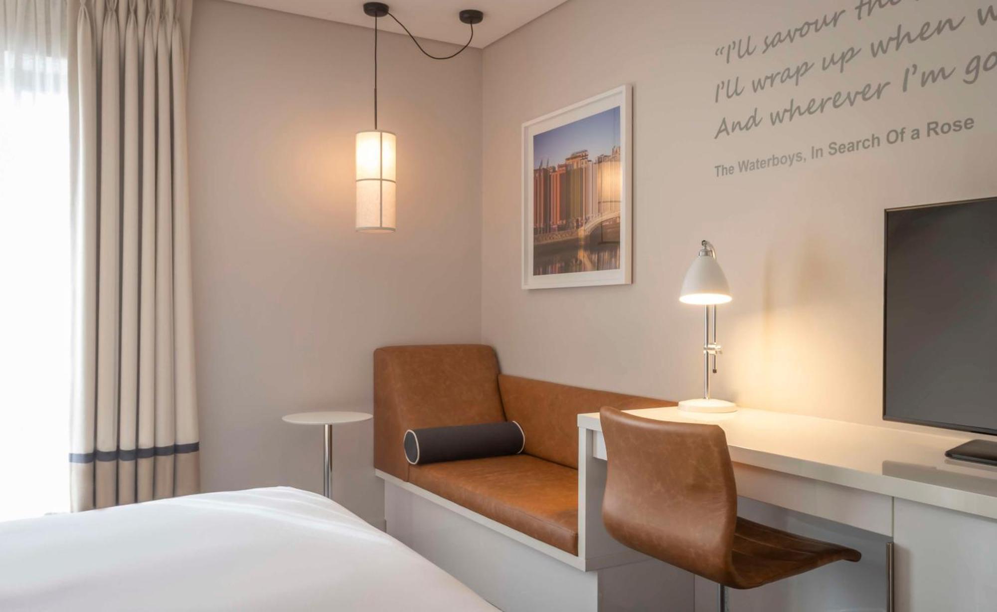 Hotel The Morrison Dublin, Curio Collection By Hilton Exteriér fotografie A room at the hotel