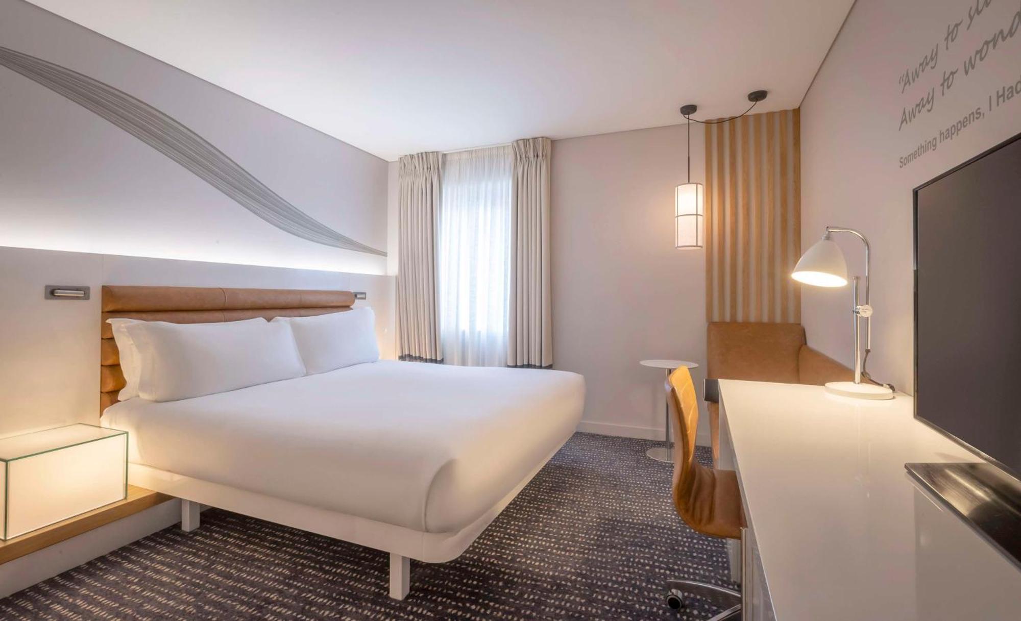 Hotel The Morrison Dublin, Curio Collection By Hilton Exteriér fotografie A room at the hotel